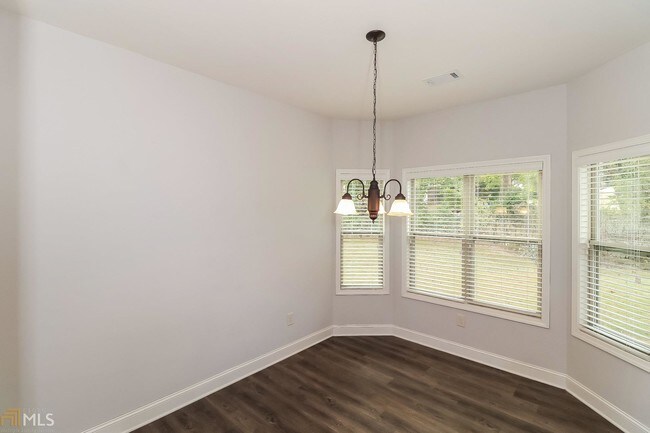 Building Photo - 390 Autumn Bluff Dr