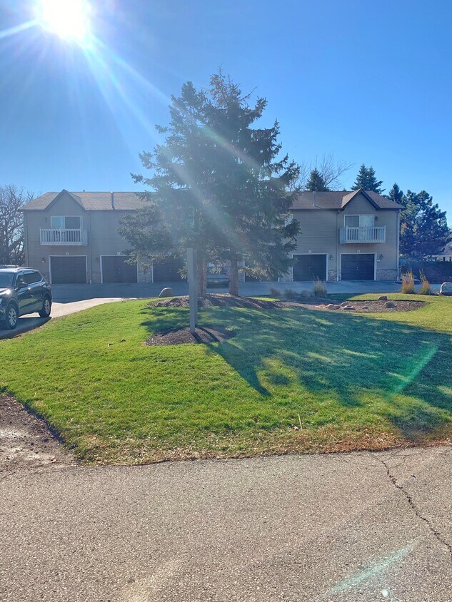 Primary Photo - Bowers Boulevard Townhomes