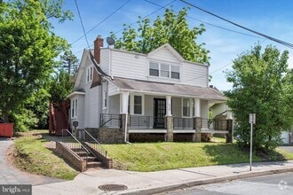 Building Photo - 236 E Butler Ave
