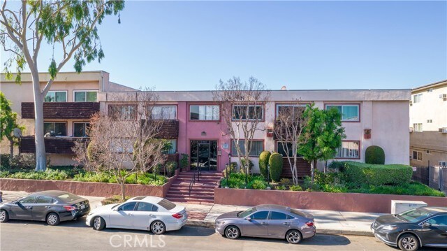 Building Photo - 5403 Newcastle Ave