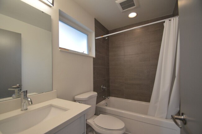 Foto del edificio - pre leasing for fall 2024