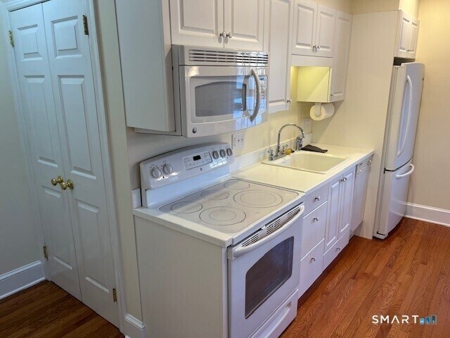 Building Photo - 120 Woodland Rd