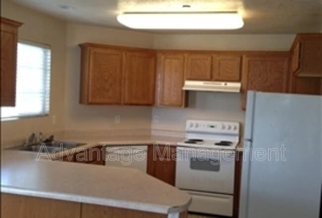 Foto del edificio - 105 Daybreak Ln