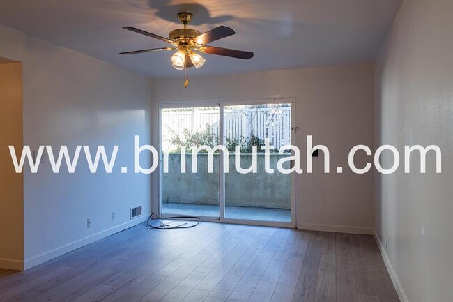 Foto del edificio - 5761 S Waterbury Cir