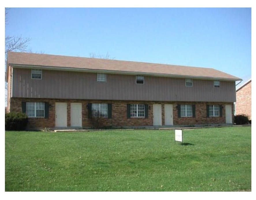 76247634 Rosewood Dr, Blanchester, OH 45107 Apartments in