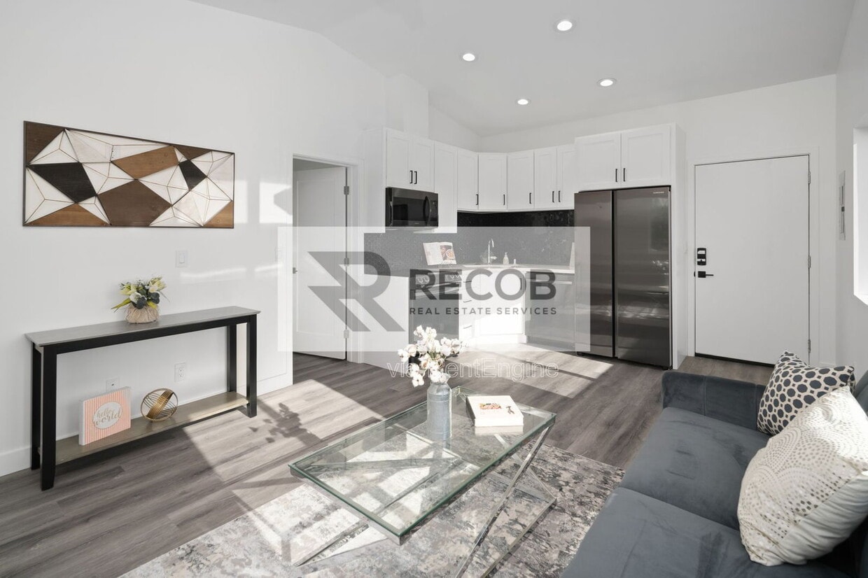 Foto principal - 4685 49th St