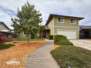 Building Photo - 1667 Oneel Dr