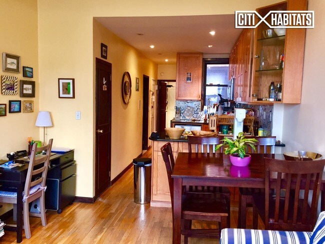 Foto del edificio - 444 E 87th St