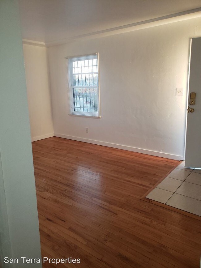 Foto del edificio - 4015 49th St