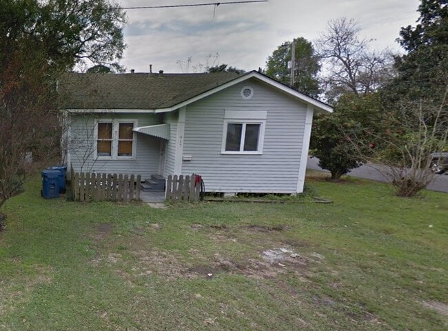 Building Photo - 917 Myrtle Plz