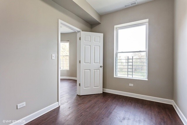 Building Photo - 7220 S Harvard Ave