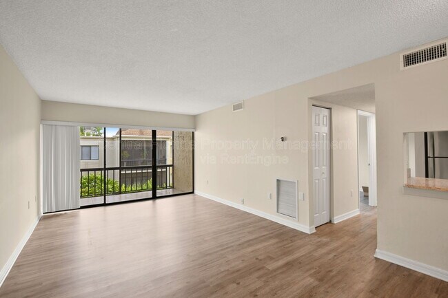 Foto del edificio - 3282 S Semoran Blvd