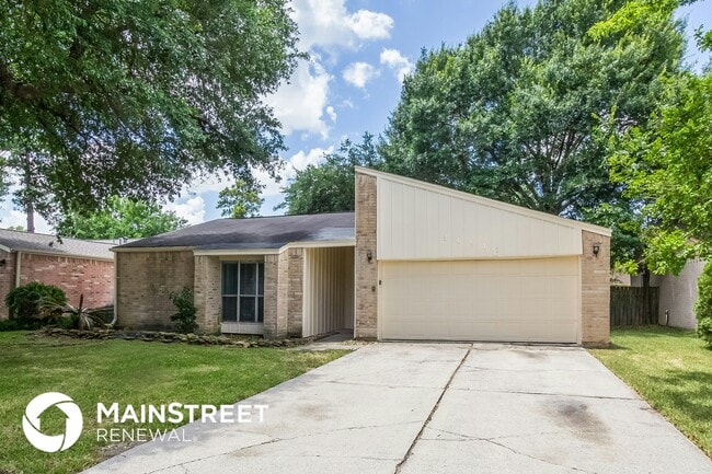 Building Photo - 24111 Spring Gum Dr