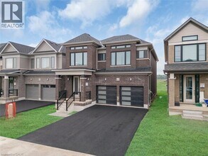 Building Photo - 628 Windwood Dr
