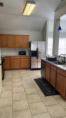 Building Photo - 4406 Shadow Oak Dr