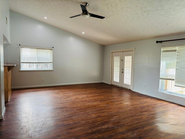 Foto del edificio - 14323 Quiet Town Ln