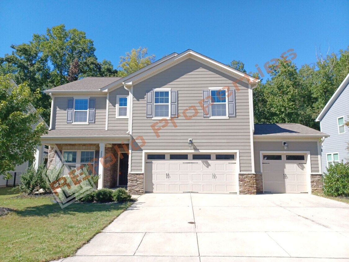 Foto principal - Beautiful 4 Bedroom, 3 Car Garage Home wit...