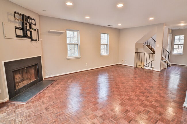 Building Photo - 10488 Parthenon Ct