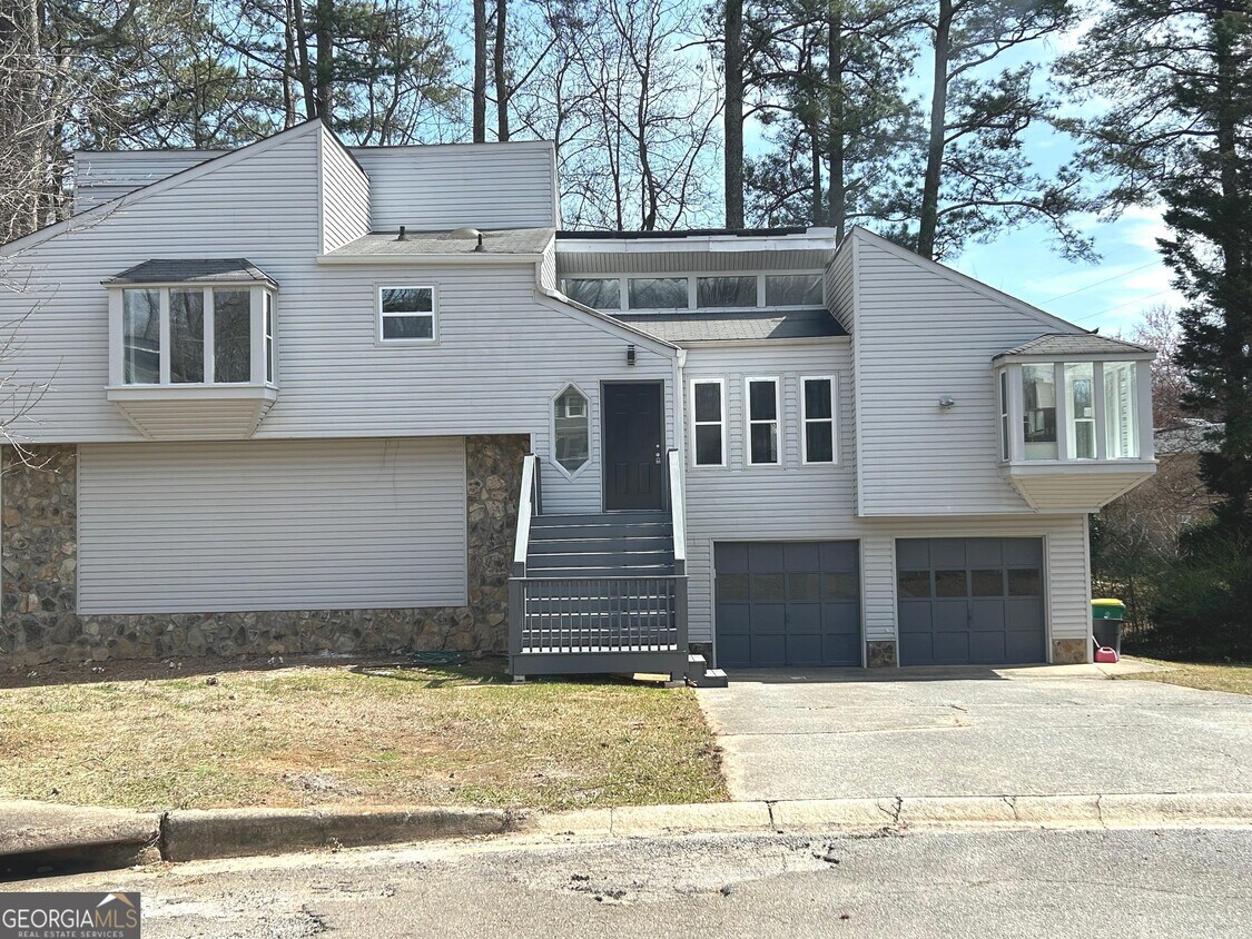 Primary Photo - 3448 Arete Ct