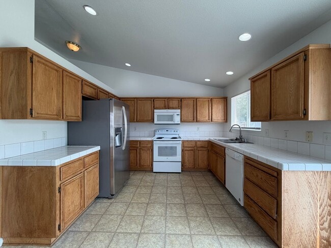 Building Photo - 411 Wasatch Cir
