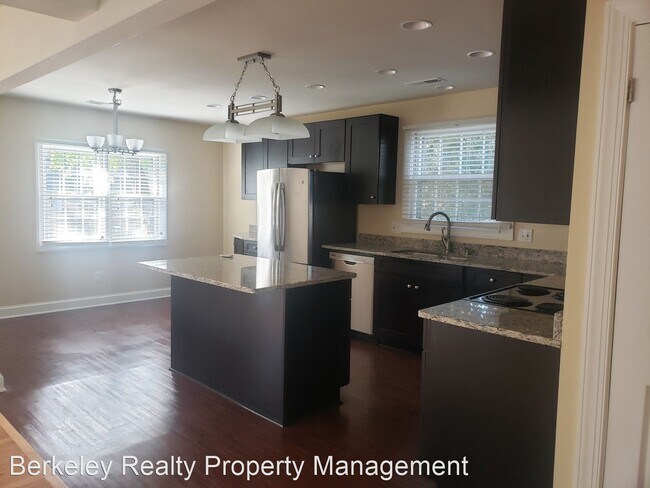 Foto del edificio - 3 br, 1.5 bath House - 921 Foley Drive