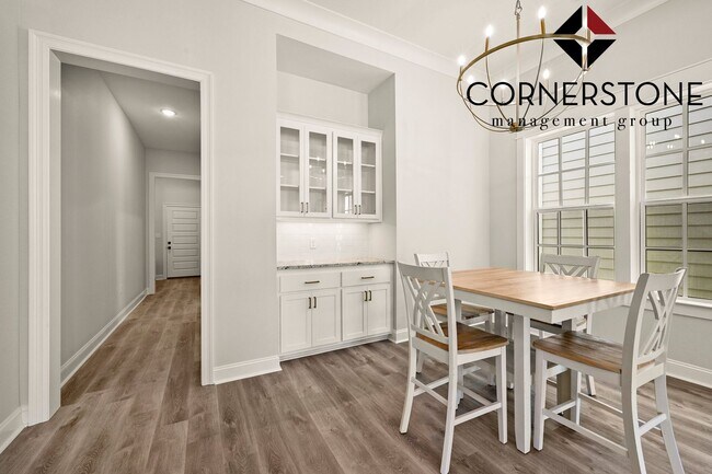 Foto del edificio - LUXURY NEW CONSTRUCTION 2 Bedroom, 2 Bathr...