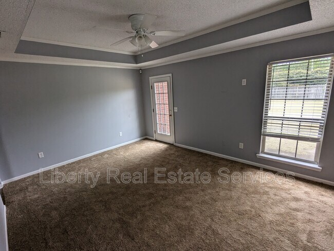 Foto del edificio - 215 Bridgemont Way