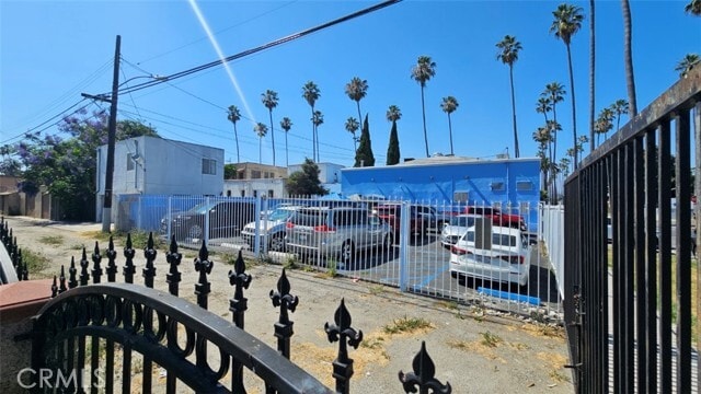 Building Photo - 5417 S Manhattan Pl
