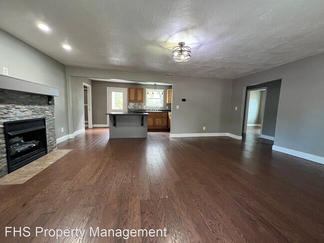 Foto del edificio - 3 br, 2 bath House - 2222 N Hillcrest