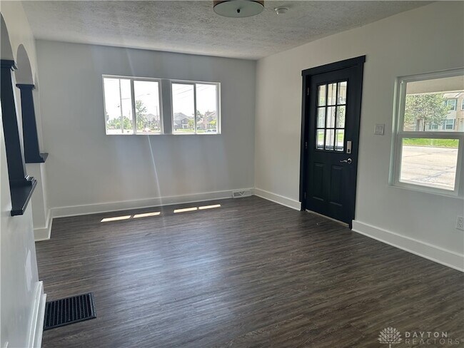 Building Photo - 2520 Harshman Rd