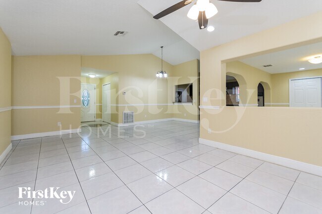 Foto del edificio - 12126 Dakota Woods Ln