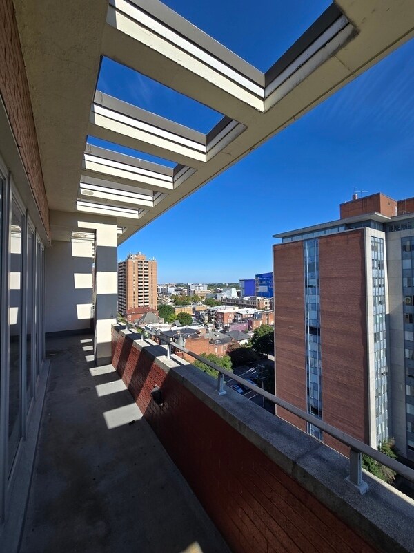 Building Photo - 311 W Franklin St