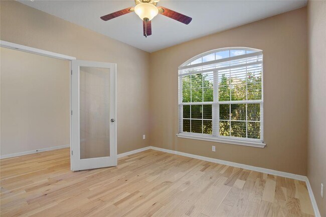 Building Photo - 12016 Timber Heights Dr
