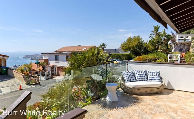Building Photo - 3 br, 3 bath House - 1090 Baja Street
