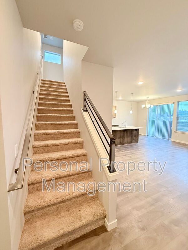 Building Photo - 3512 NE 61st Way
