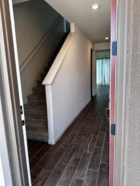Building Photo - 2061 Rosewood Dr