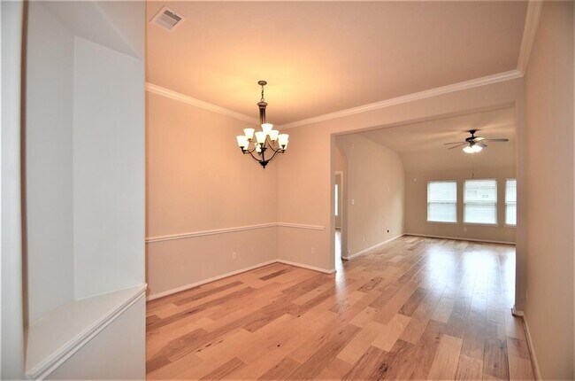 Building Photo - 15818 Mustang Mountain Ct