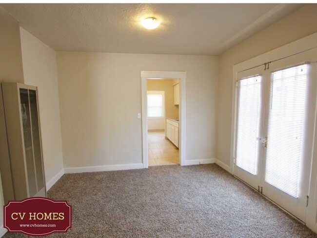 Foto del edificio - 980 N Broadway St