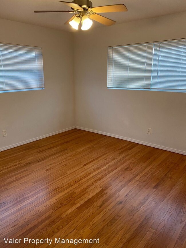 Building Photo - 2 br, 1 bath House - 4220 Thorn Street