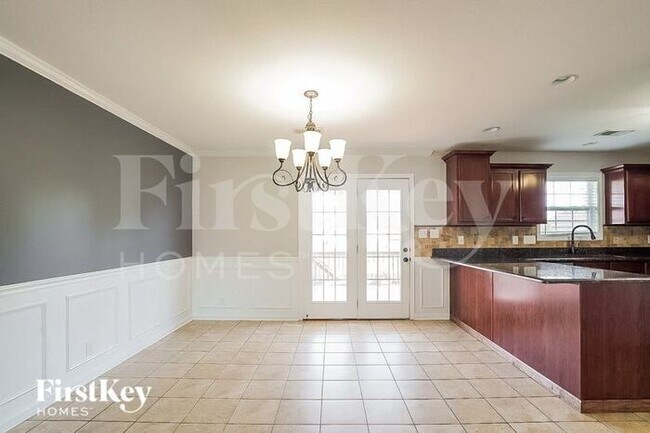 Foto del edificio - 3711 Wind Mill Ct