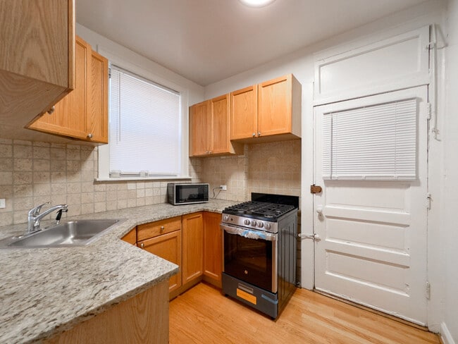 Foto del edificio - 522 W Surf St