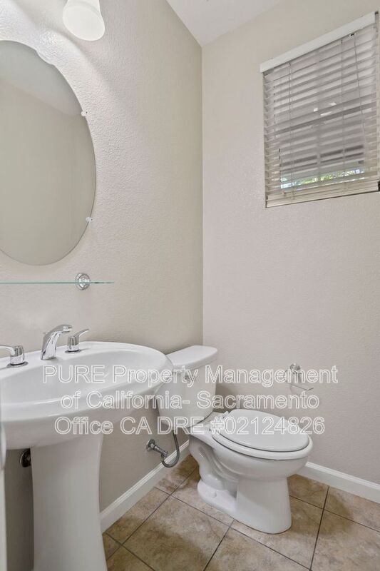 Building Photo - 232 Barnhill Dr