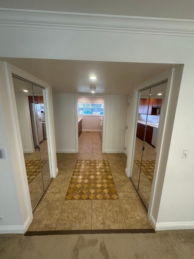 Foto del edificio - 1721 Northfield Square