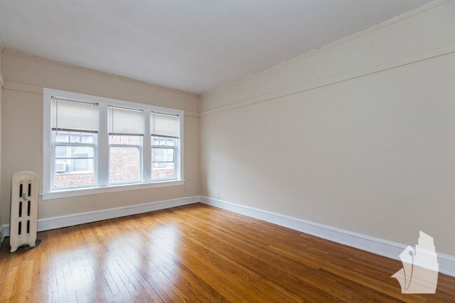 Foto del edificio - 630 W Arlington Pl