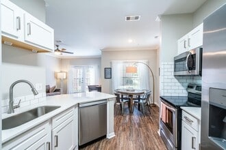 Building Photo - Hawthorne Ridge