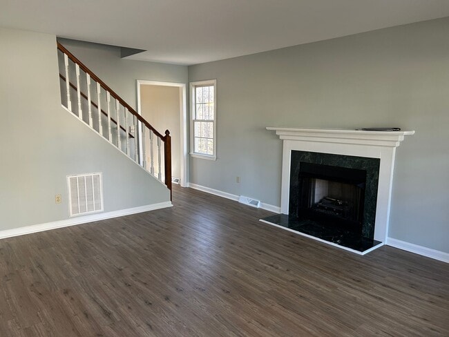 Building Photo - 4010 Selda Dr