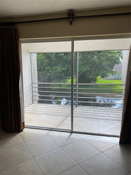 Building Photo - 3111 Coral Springs Dr