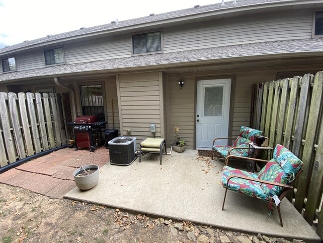 Building Photo - 3594 W Chevaux Dr