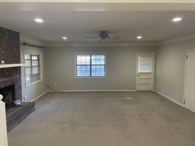 Foto del edificio - 3 Bedroom Home in North Lowndes County
