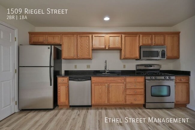 Foto del edificio - 1509 Riegel St